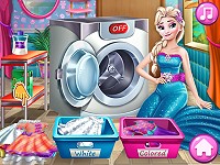 Elsa Wash Clothes