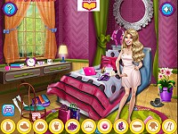 Princess Goes To Charm School